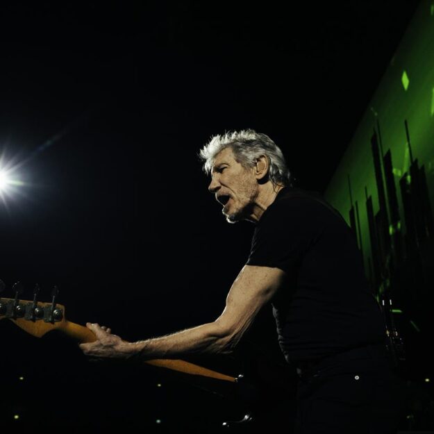Roger Waters: This Is Not a Drill - Live from Prague